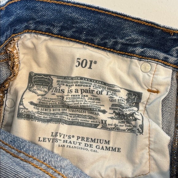 Levi's Premium 501 Button Fly Cropped Straight Leg Jeans medium blue size 27 - Picture 9 of 16